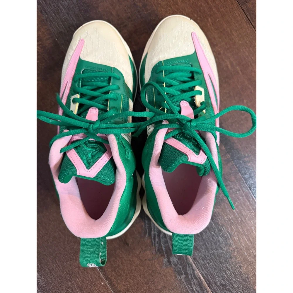 Nike Giannis Immortality 3 women's Size 7 Green Pink Basketball Shoes DZ7533-300